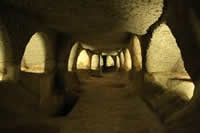 Milos Catacombe